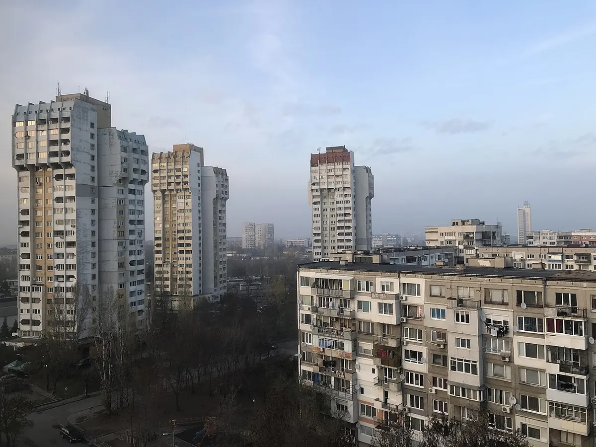 Жилищен блок в квартал „Света Троица“ в София